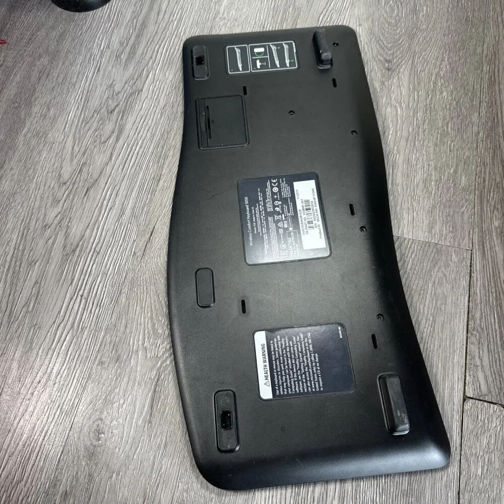 Microsoft Wireless Comfort Keyboard 5050 Model 1728 - No USB Dongle
